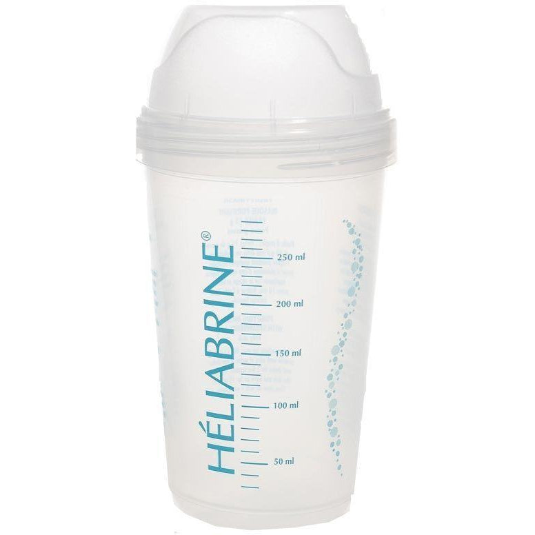 Graduated Plastic Shaker - The Beauty Shoppers